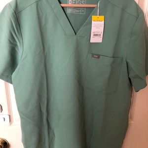 FIGS Chisec Top & Tansen Joggers